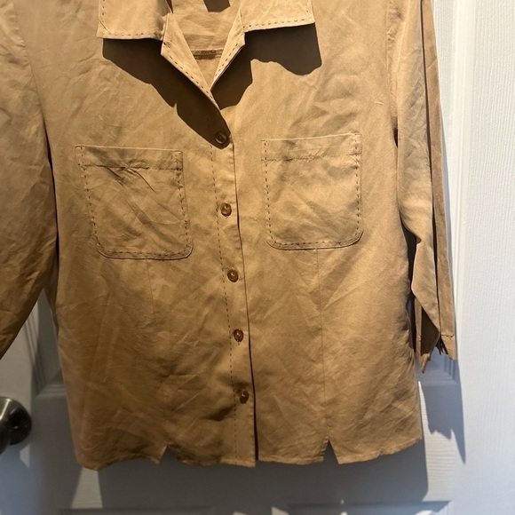Vintage Anna and Frank 100% Silk Blouse Button Up SZ Small Tan With pockets - Picture 3 of 8